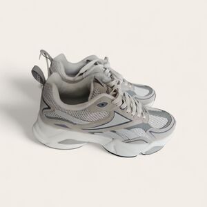 Reebok Man  Light Gray and White Sneakers